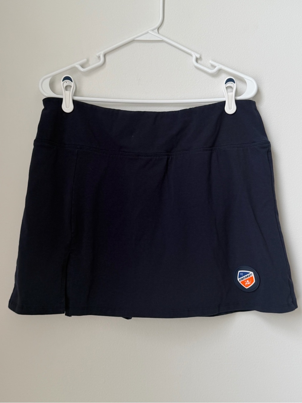 FC Cincinnati Navy Blue Skirt with Shorts Size XL